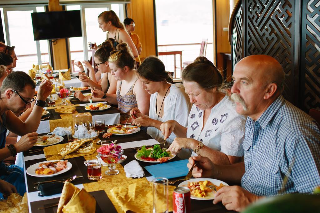 Cristina Diamond Cruise Hotel Ha Long Bilik gambar